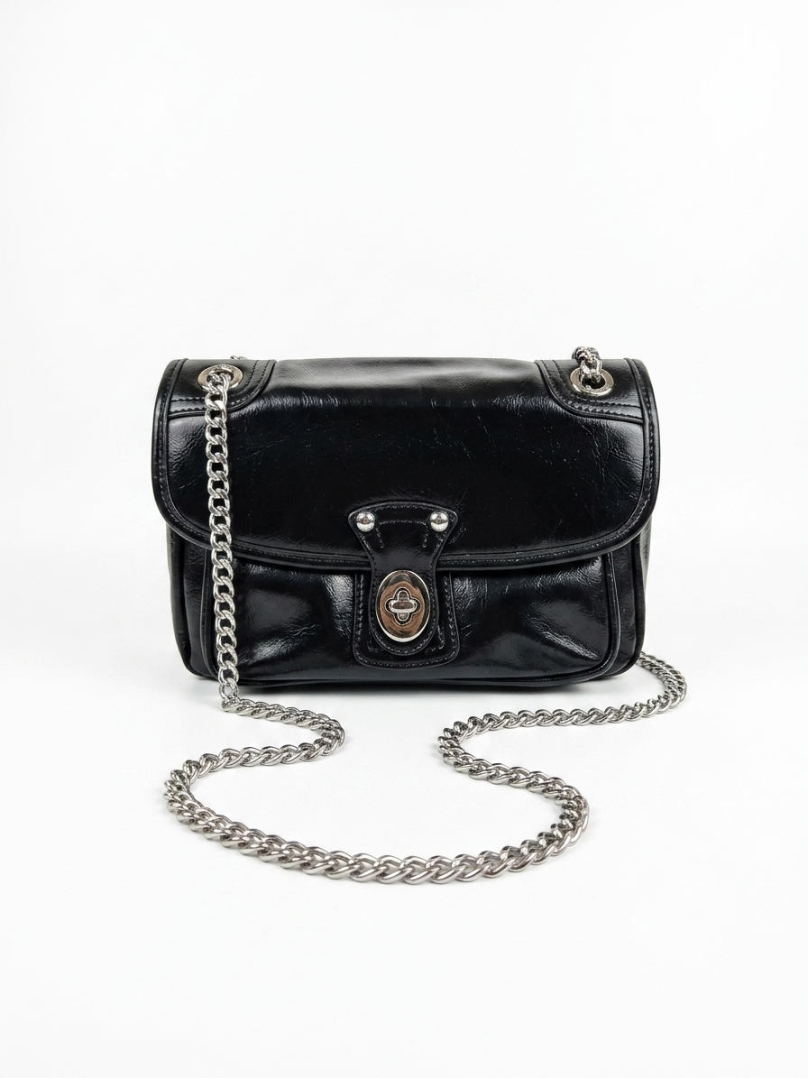 Rise&Roar Noir Classic Chain Flap Bag